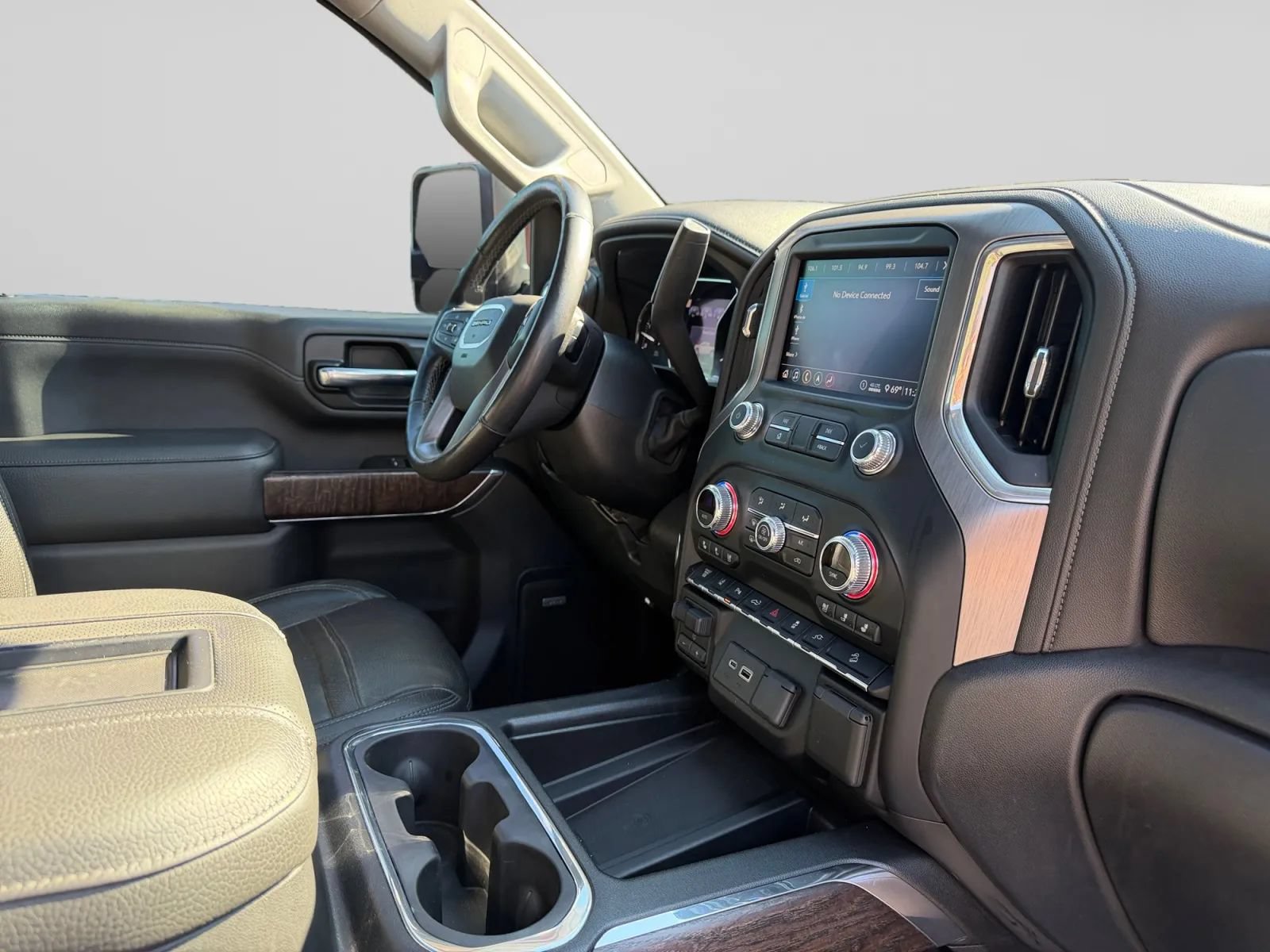 Used 2020 GMC Sierra 2500 Denali w/ Denali Ultimate Package AWD/4WD image 34
