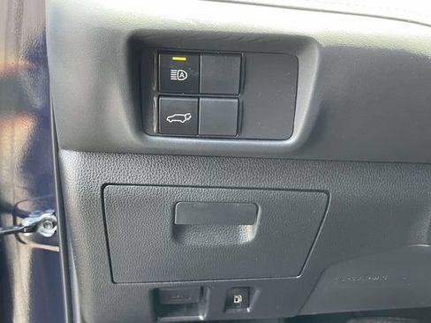 Used 2022 Toyota Highlander XSE AWD/4WD image 14