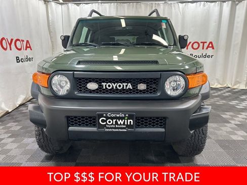 Used 2011 Toyota FJ Cruiser 4WD w/ Trail Teams Special Edition image 2