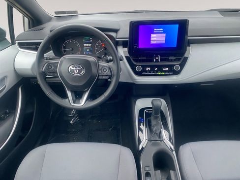 Used 2025 Toyota Corolla SE image 10