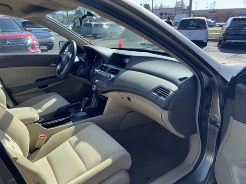 Used 2009 Honda Accord LX image 4