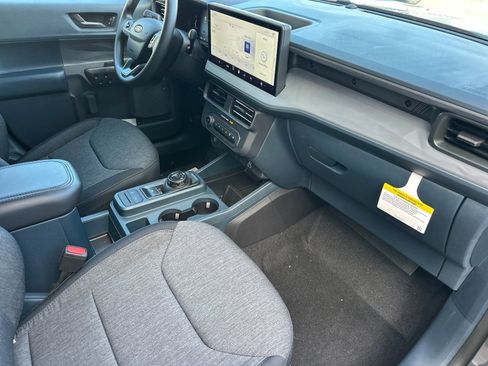 New 2025 Ford Maverick XLT w/ Black Appearance Package image 15