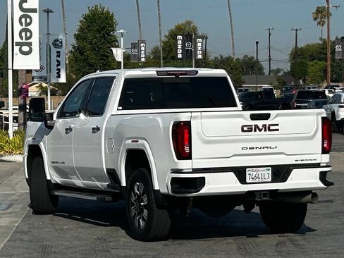 Used 2022 GMC Sierra 2500 Denali AWD/4WD image 2