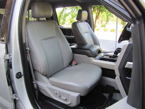 Used 2017 Ford F150 Lariat RWD image 23