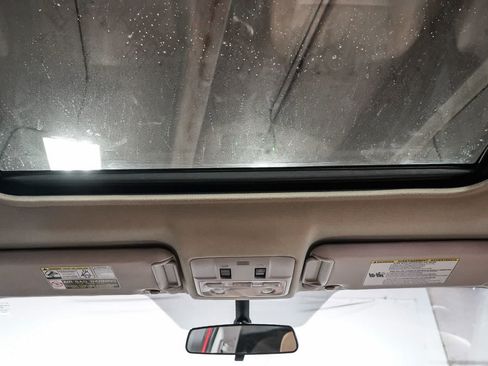 Used 2014 Toyota RAV4 XLE w/ Preferred Accessory Package FWD image 16