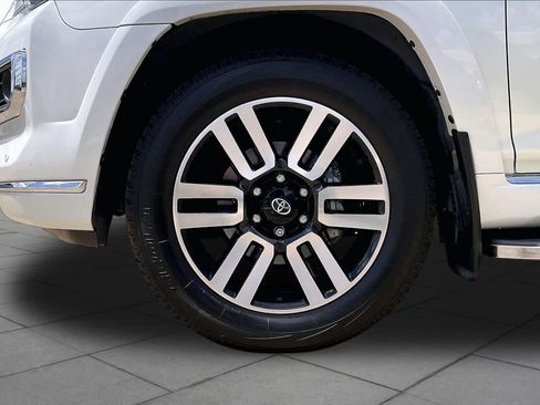 Used 2024 Toyota 4Runner Limited RWD image 9