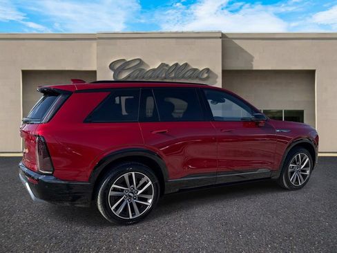 New 2027 Cadillac Vistiq Sport w/ LPO, Floor Liner Package AWD/4WD image 3