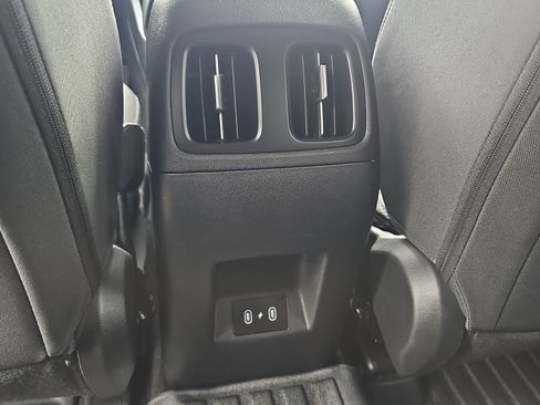 Used 2025 Hyundai Tucson SEL AWD/4WD image 17