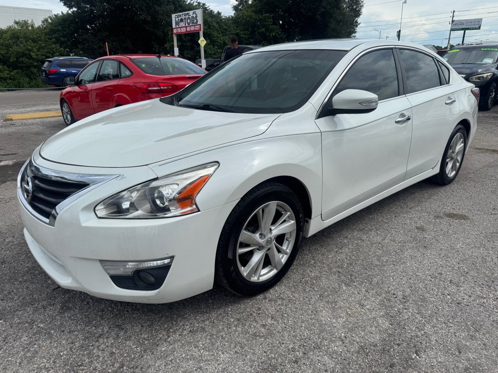Used 2013 Nissan Altima 2.5 SL FWD image 1
