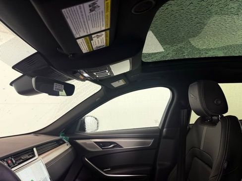 Used 2025 Jaguar F-PACE R-Dynamic S image 13