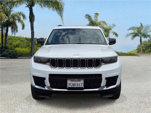 Certified 2023 Jeep Grand Cherokee L Laredo w/ Luxury Tech Group I RWD image 3