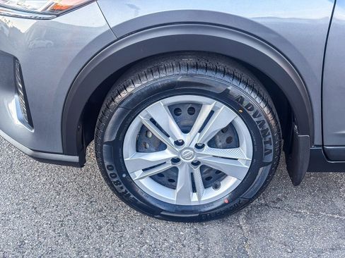 Used 2023 Nissan Kicks S image 12