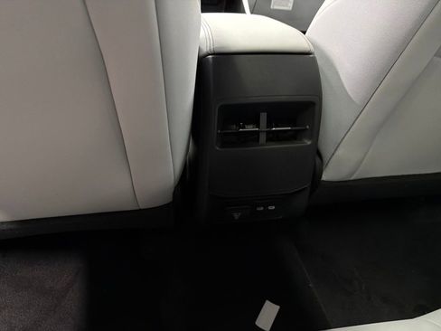 New 2026 Jeep Cherokee Overland image 34