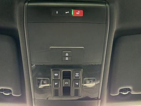 Used 2022 Volkswagen Atlas Cross Sport SEL Premium R-Line w/ Cross Sport MDO Package image 27