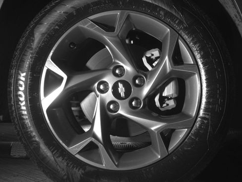Used 2025 Chevrolet Trax LT FWD image 13