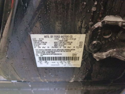 Used 2023 Ford Explorer Platinum w/ Technology Package image 42