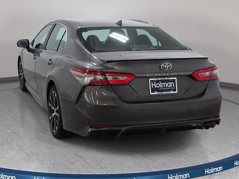Used 2019 Toyota Camry SE FWD image 7