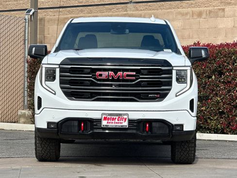 Certified 2025 GMC Sierra 1500 AT4 image 9