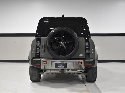 Used 2022 Land Rover Defender 90 X AWD/4WD image 4