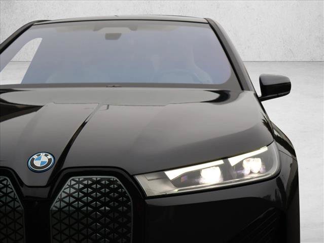 Certified 2024 BMW iX xDrive50 w/ Premium Package AWD/4WD image 2