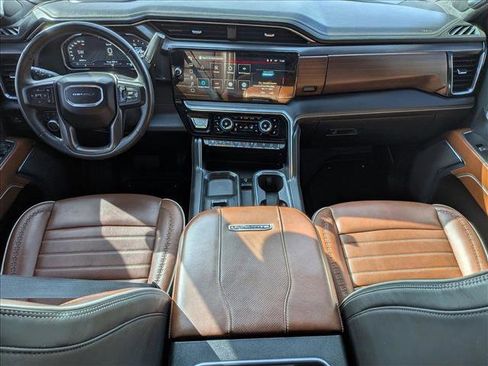 Used 2024 GMC Sierra 2500 Denali Ultimate w/ Max Trailering Package image 19