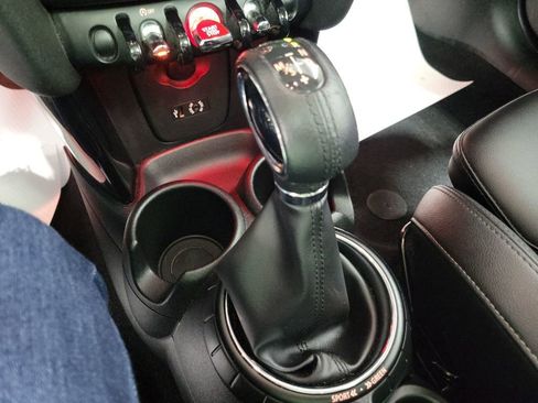 Used 2015 MINI Cooper S image 42