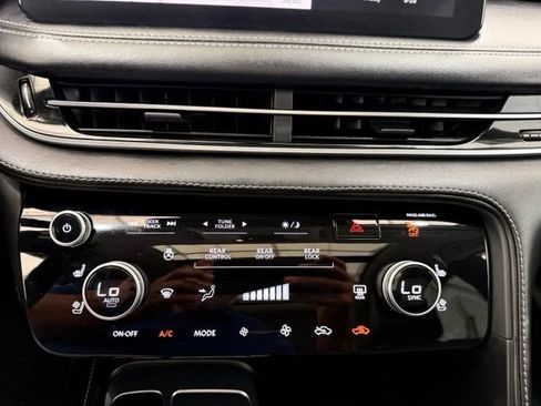 Used 2023 INFINITI QX60 Luxe w/ Vision Package AWD/4WD image 41