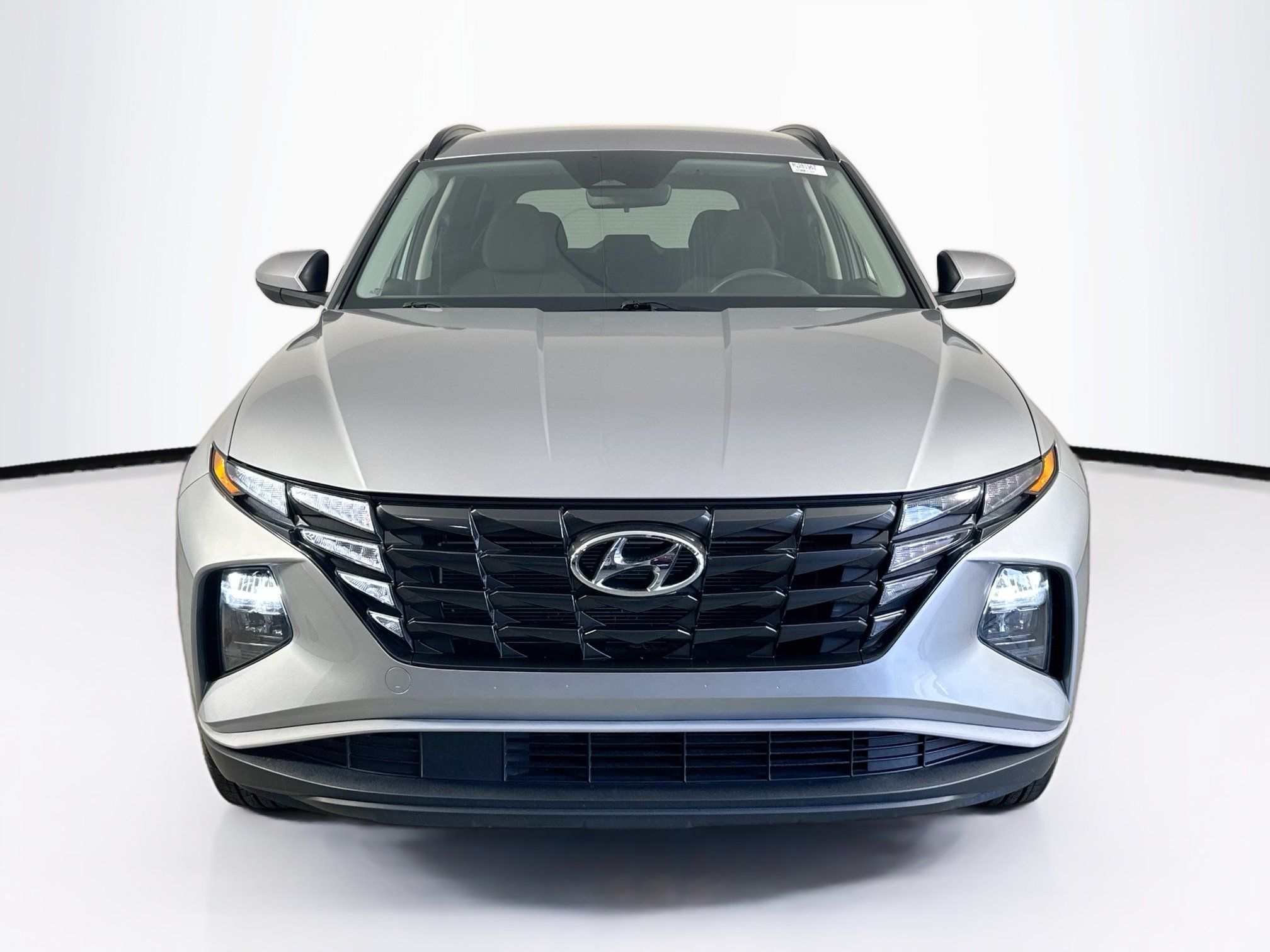Used 2024 Hyundai Tucson SEL FWD image 2