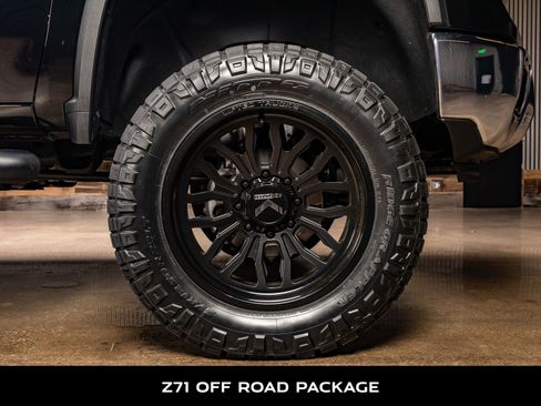 Used 2025 Chevrolet Silverado 2500 LT w/ Safety Package image 12