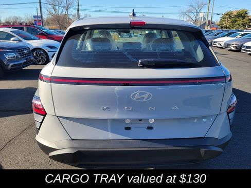 New 2026 Hyundai Kona SE image 6