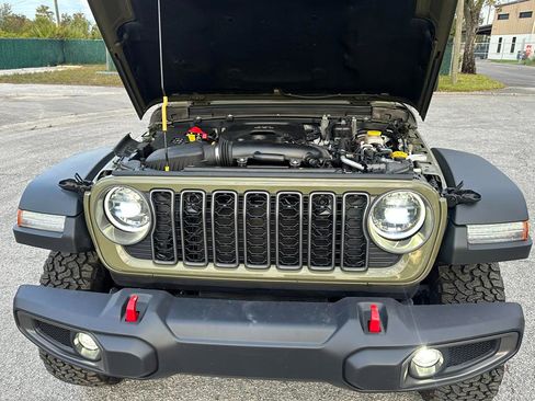 Used 2026 Jeep Wrangler Unlimited Rubicon image 19