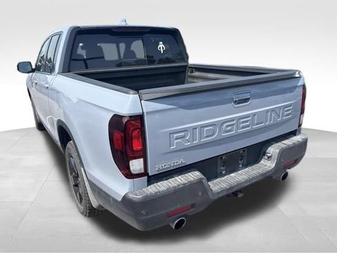 Used 2024 Honda Ridgeline Black Edition image 10