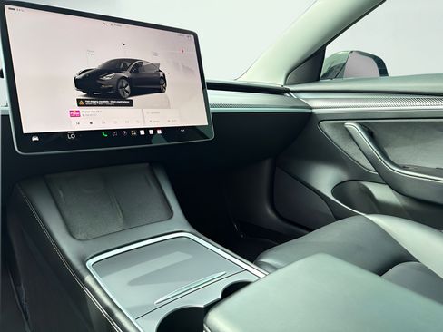 Used 2023 Tesla Model 3 Standard Range RWD image 36