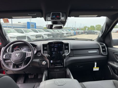 New 2026 RAM 1500 Laramie w/ Sport Appearance Package AWD/4WD image 29