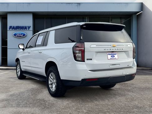 Used 2022 Chevrolet Suburban LT image 4