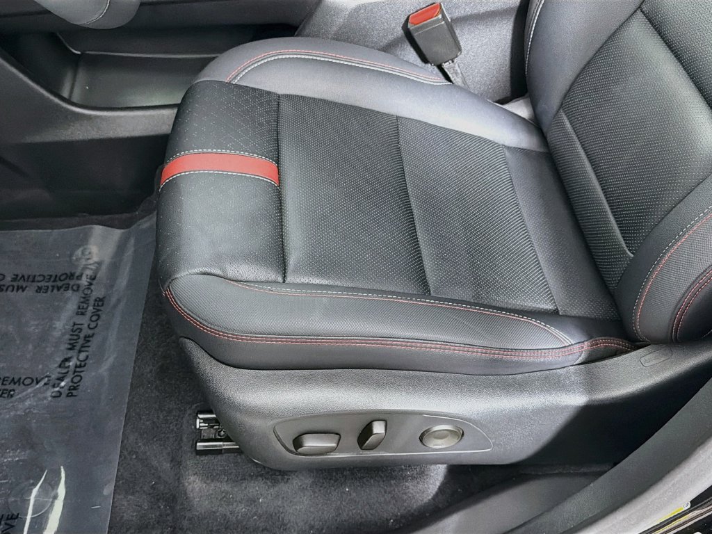 Used 2025 Chevrolet Traverse RS w/ LPO, Floor Liner Package AWD/4WD image 20
