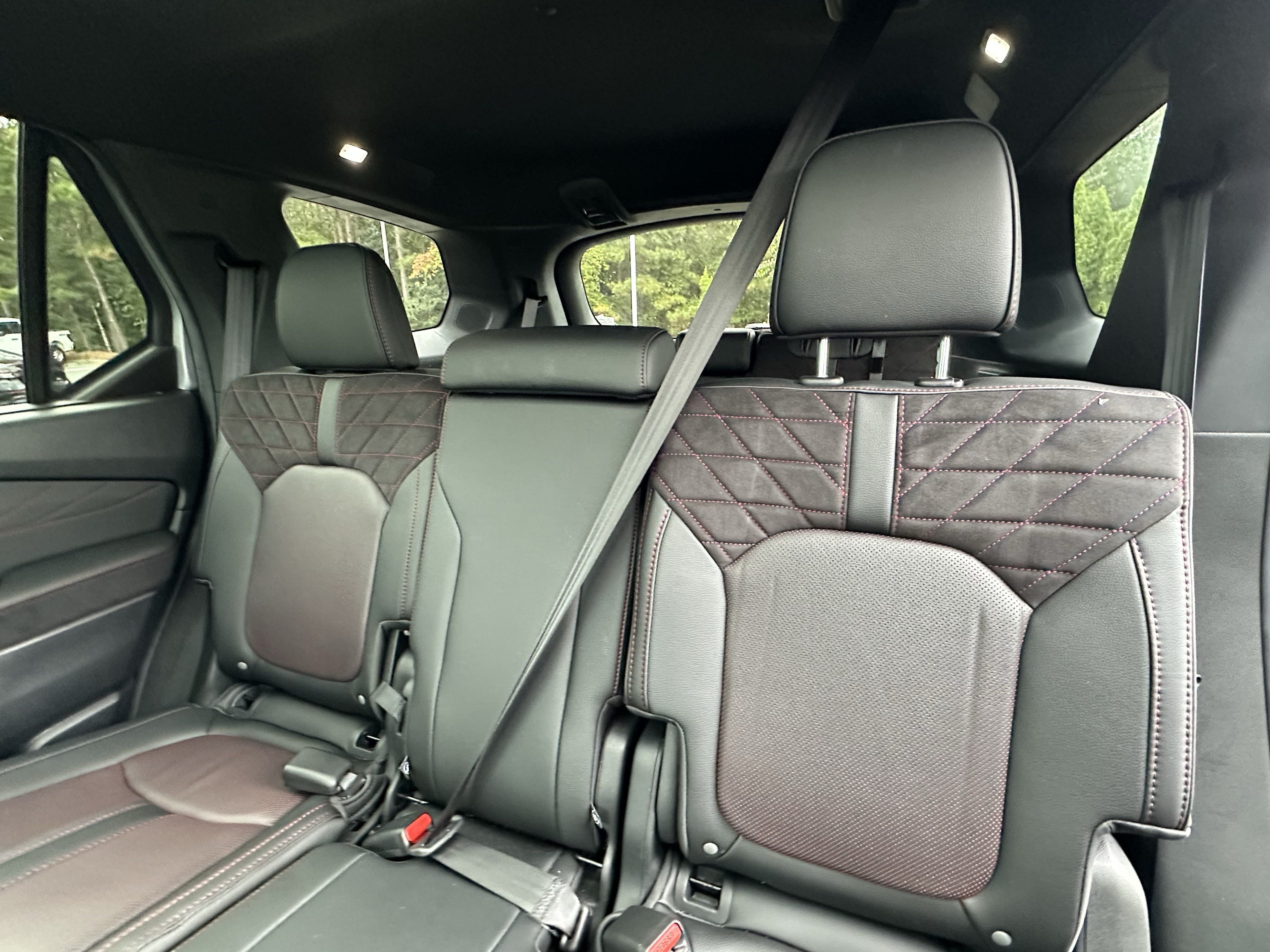 Used 2026 Honda Pilot Black Edition image 10