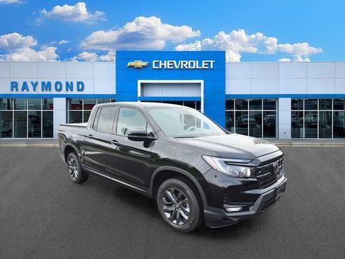 Used 2024 Honda Ridgeline Sport image 10