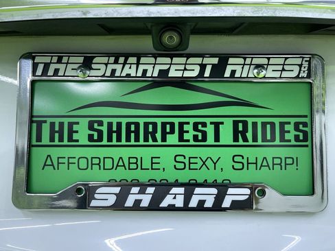 Used 2023 Buick Enclave Essence image 12