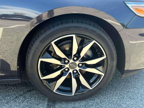 Used 2022 Chevrolet Malibu RS FWD image 12
