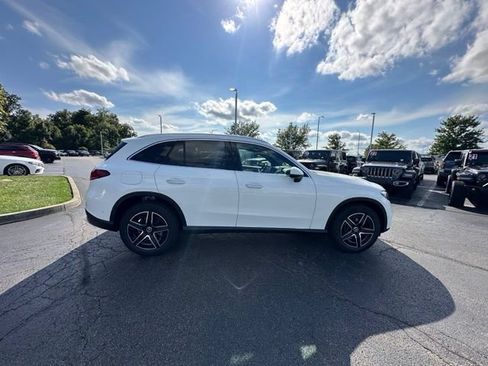New 2027 Mercedes-Benz GLC 300 4MATIC image 16