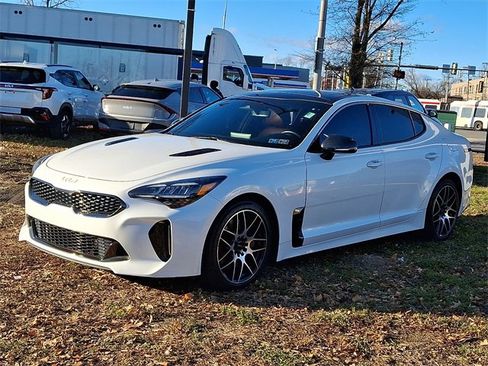 Certified 2022 Kia Stinger GT-Line w/ Sun & Sound Package image 3