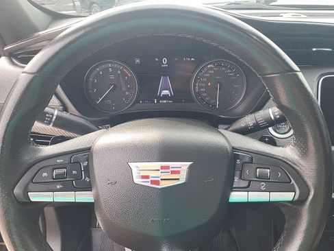 Used 2023 Cadillac XT4 Sport w/ Technology Package AWD/4WD image 14
