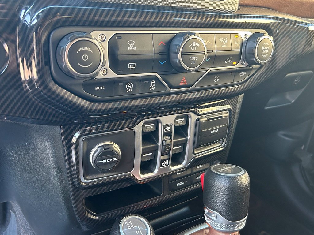 Used 2018 Jeep Wrangler Unlimited Sport S AWD/4WD image 36