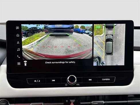 New 2025 Mitsubishi Outlander SE image 14