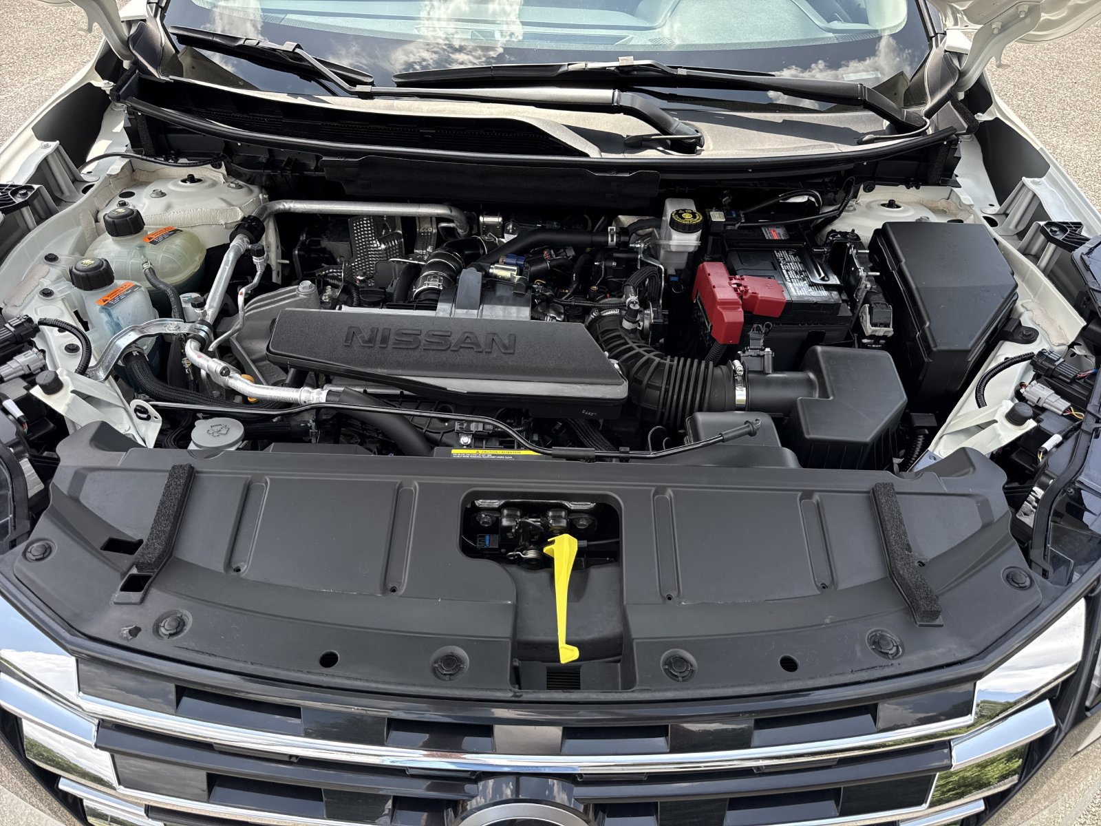 Used 2025 Nissan Rogue S FWD image 30