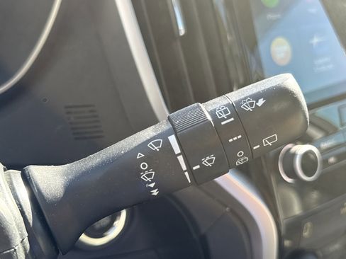 Certified 2022 Subaru Ascent Limited w/ Technology Package image 17