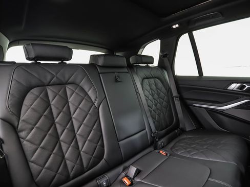 New 2026 BMW X5 xDrive50e w/ M Sport Package image 28