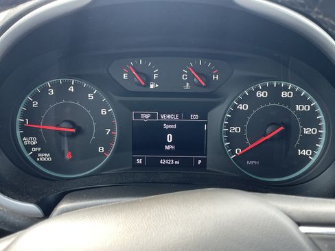 Used 2023 Chevrolet Malibu LT w/ Midnight Edition FWD image 9