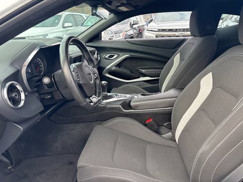 Certified 2024 Chevrolet Camaro LT RWD image 28